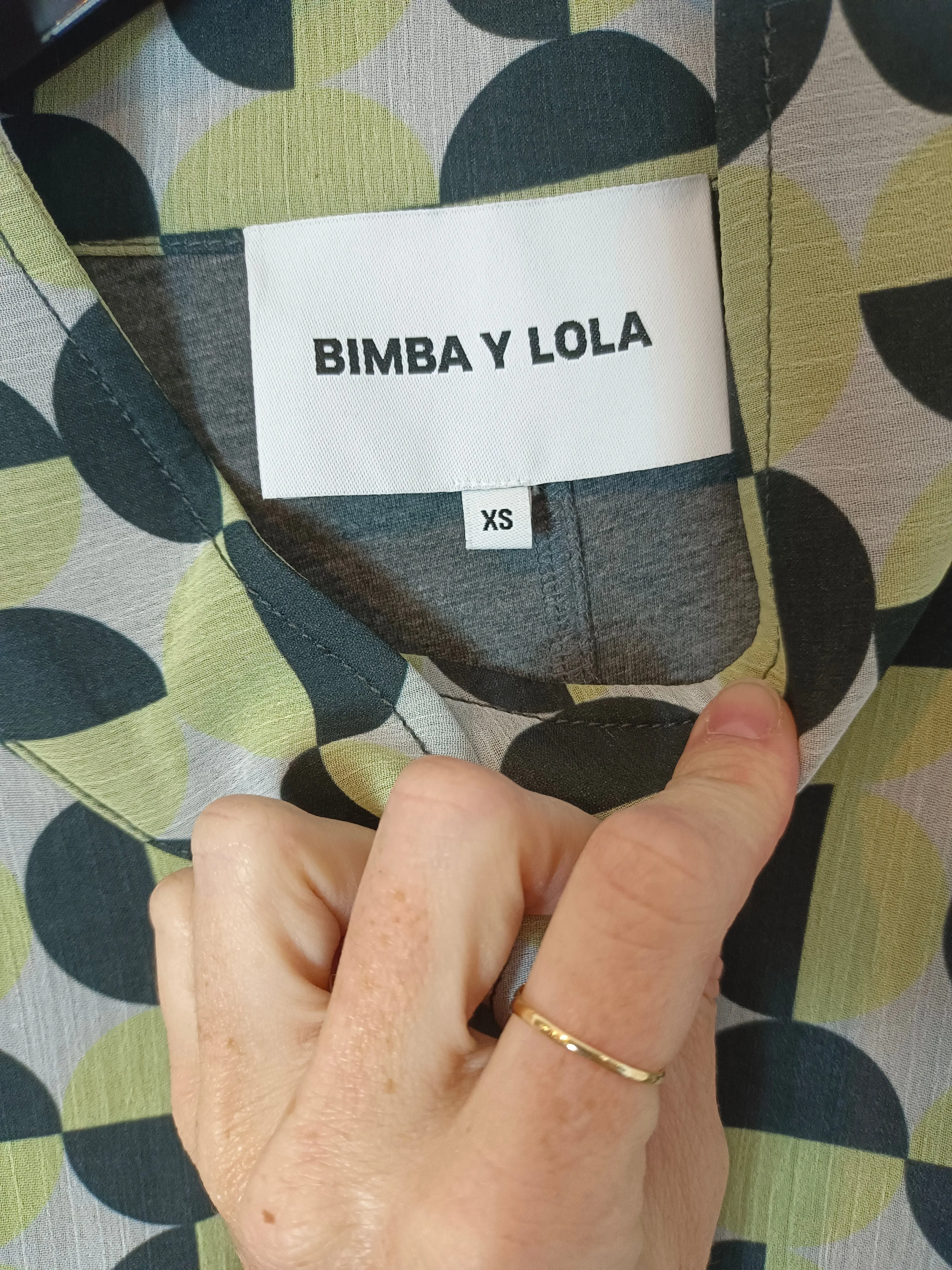 BIMBA Y LOLA. Chaqueta estampado retro T.xs