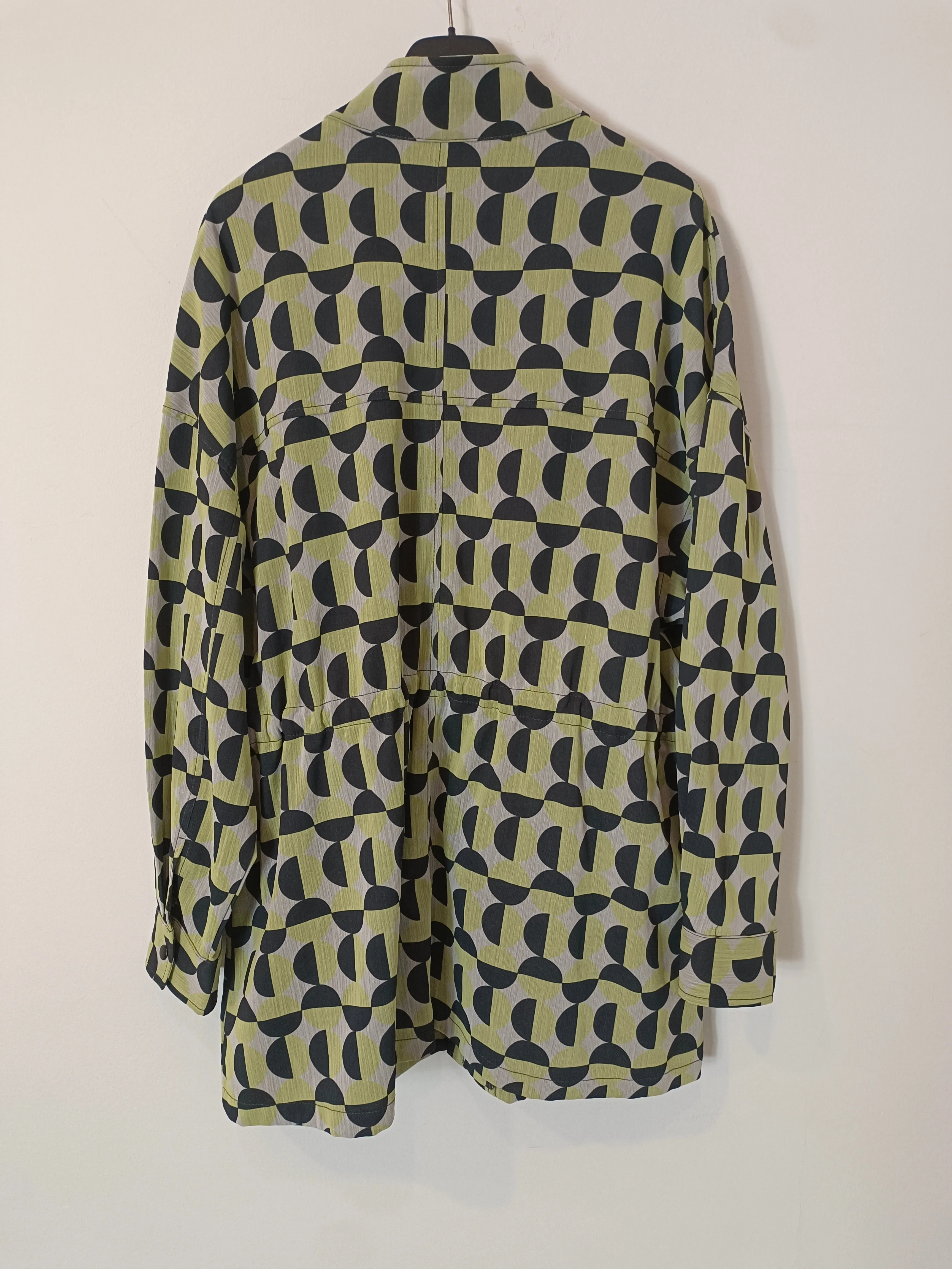 BIMBA Y LOLA. Chaqueta estampado retro T.xs