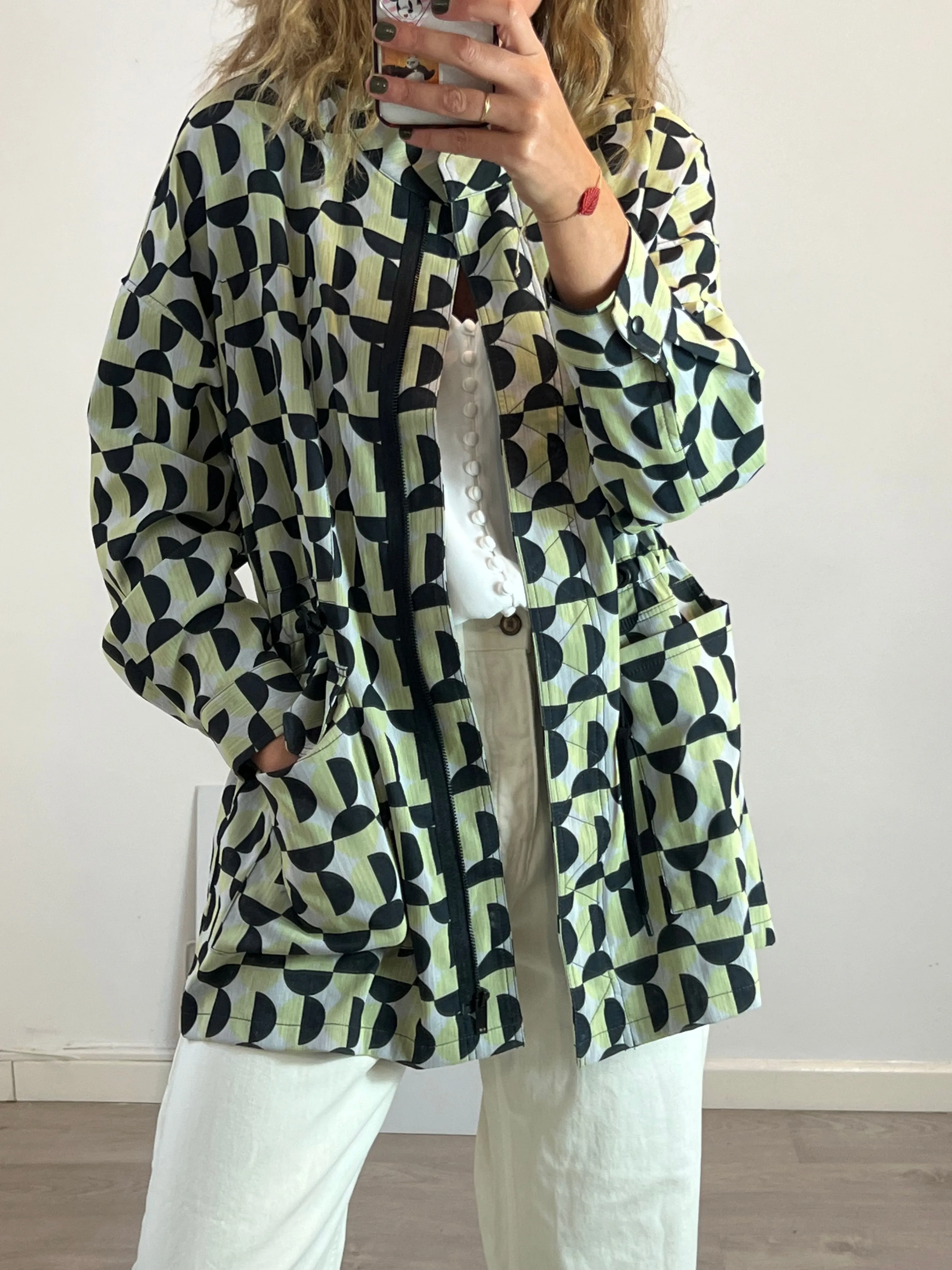 BIMBA Y LOLA. Chaqueta estampado retro T.xs